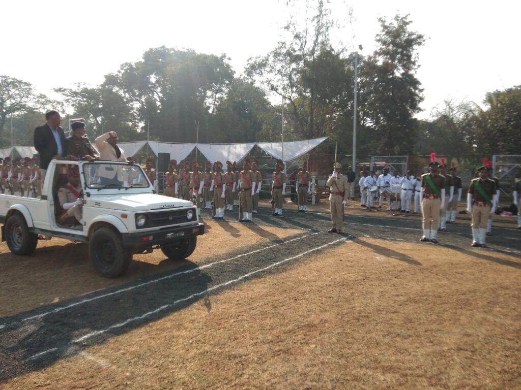 नवीन जिले में मनाया जाएगा पहला गणतंत्र दिवस, अंतिम रिहर्सल का कलेक्टर-एसपी ने किया निरीक्षण