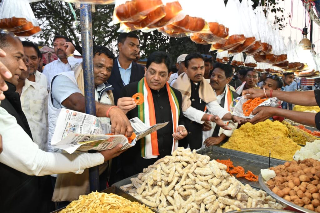 नगरीय प्रशासन मंत्री डॉ.डहरिया ने विकास कार्यों की दी सौगात