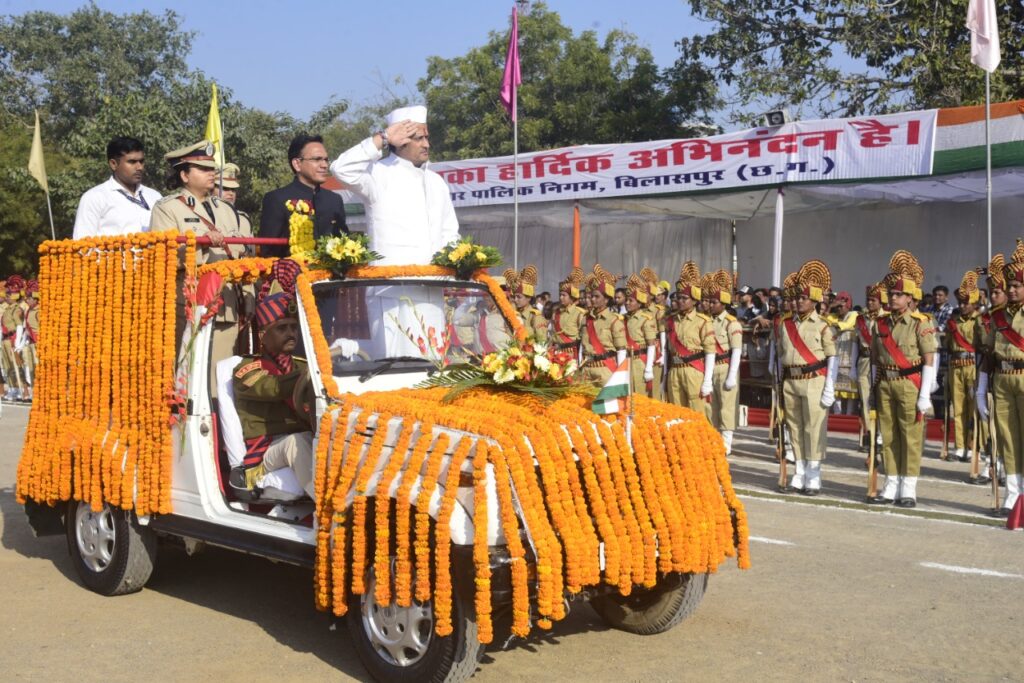 74 वें गणतंत्र दिवस पर संसदीय सचिव विकास उपाध्याय ने किया ध्वजारोहण