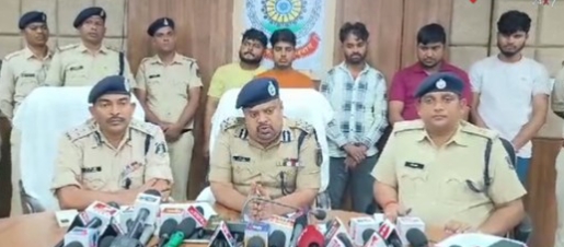 सूरजपुर डबल मर्डर के आरोपियों को पुलिस ने पकड़ा, प्रेस कॉन्फ्रेंस में आईजी अंकित गर्ग ने किये कई खुलासे