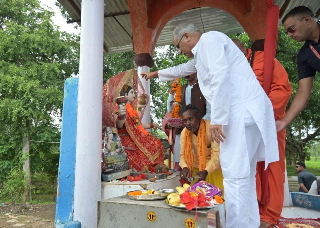 माता नर्मदा और जनता के आशीर्वाद से जन सेवा का मौका मिला : मुख्यमंत्री भूपेश बघेल