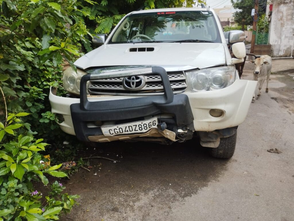 छत्तीसगढ़ प्रदेश कांग्रेस कमेटी (ओबीसी) के महामंत्री भावेश बघेल की कार दुर्घटनाग्रस्त