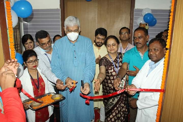 अम्बिकापुर : स्वास्थ्य मंत्री ने किया एडवांस एक्सरे मशीन का शुभारंभ