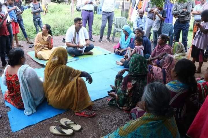 भेंट मुलाकात में विधायक ने  जनता की मांग पर ज्योति कलश, डोम शेड की दी सौगात