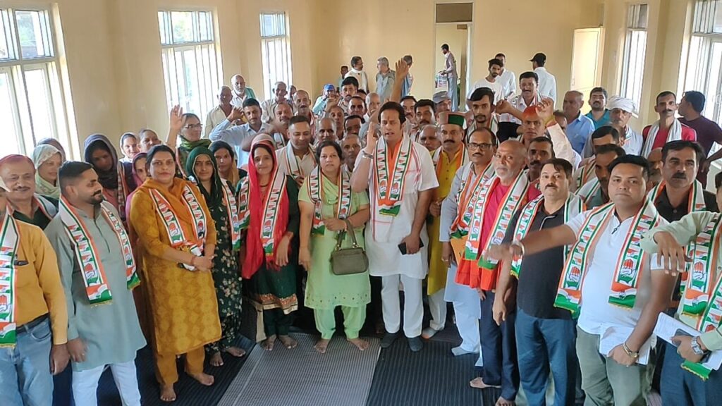 संकल्प दिला कर चुनाव में उतर रहे हिमाचल प्रदेश के काँग्रेस नेता : विकास उपाध्याय