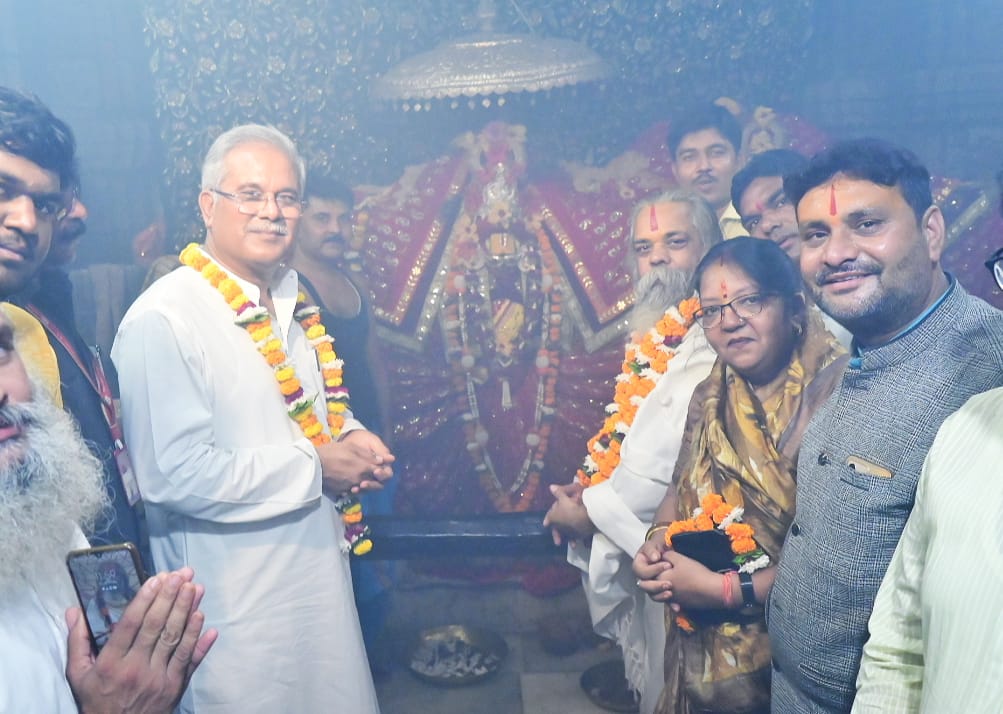मुख्यमंत्री भूपेश बघेल ने शिवरीनारायण में प्रभु नरनारायण के किये दर्शन