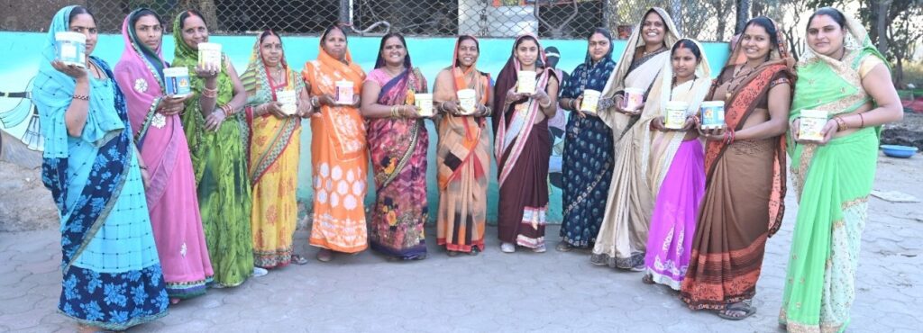 ईको फ्रेंडली है गोबर पैंट