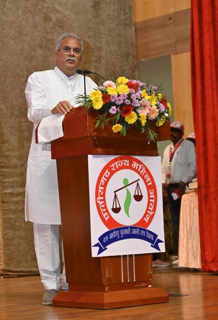 महिलाओं का आर्थिक रूप से सक्षम होना जरूरी,  राज्य सरकार नई-नई रोजगार मूलक योजनाएं कर रही है लागू : मुख्यमंत्री भूपेश बघेल