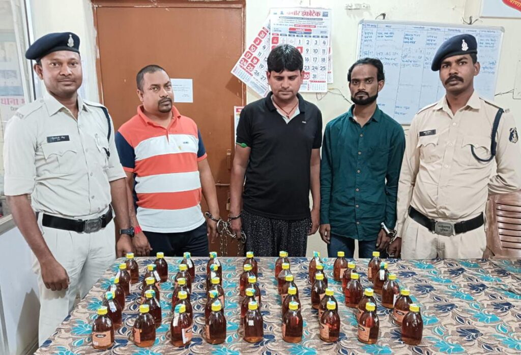 अवैध शराब पर थाना भाटापारा शहर पुलिस एवं साइबर सेल द्वारा की गई  कार्यवाही