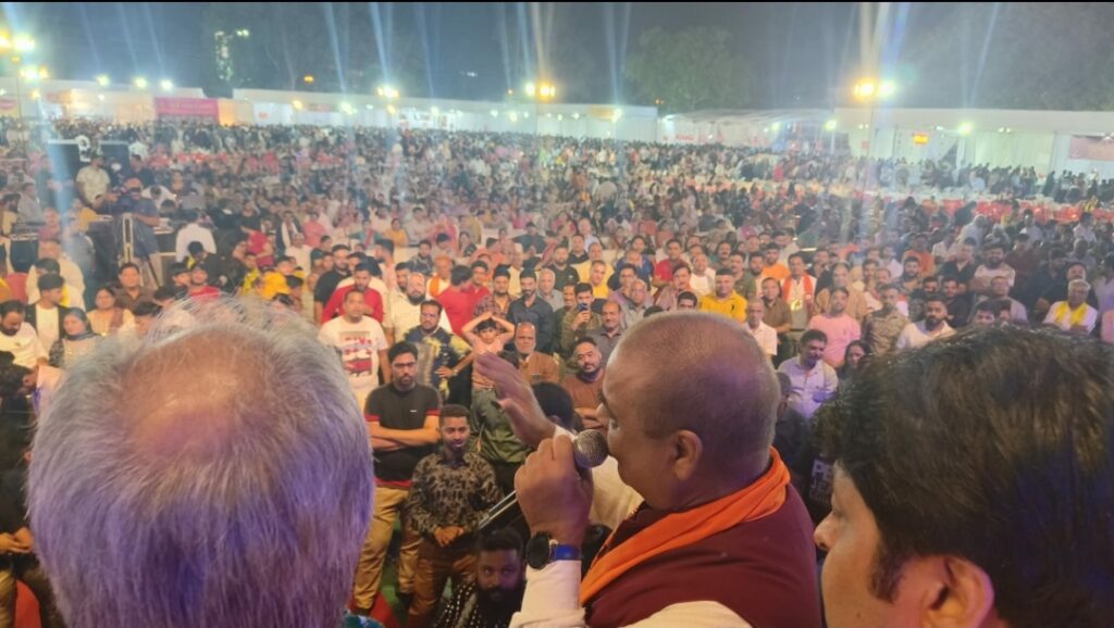 चेट्रीचंड्र महोत्सव के उपलक्ष्य में चंड्रजी रात मेले में मची धूम