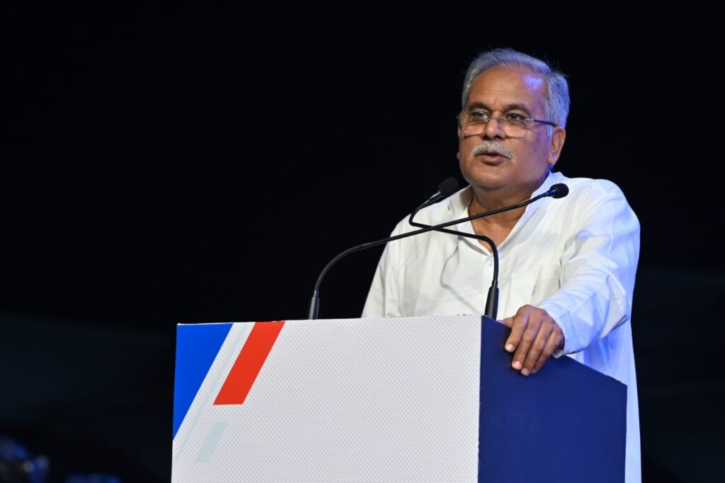 मुख्यमंत्री बघेल राजधानी में आयोजित ऑटो एक्सपो में हुए शामिल