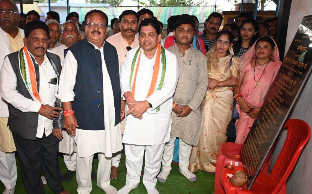 रींवा में आयोजित कर्मा जयंती में शामिल हुए नगरीय प्रशासन मंत्री डॉ.डहरिया