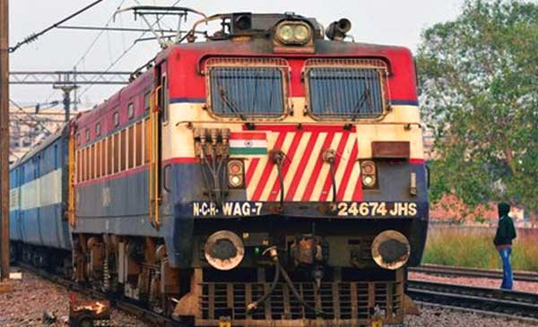 दुर्ग स्टेशन से चलने वाली कुछ गाड़ियों का परिचालन बिलासपुर स्टेशन के स्थान पर दाधापारा से सीधे उसलापुर होते हुए गंतव्य के लिए रवाना होगी