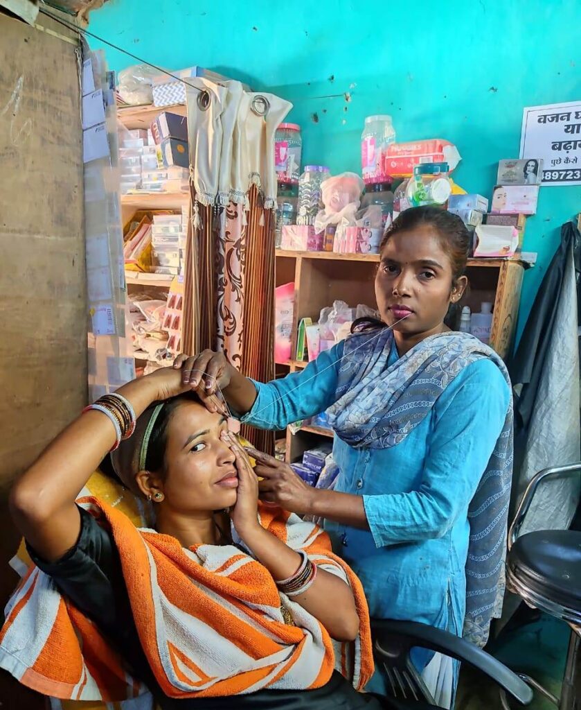 रायगढ़ : शासन की सक्षम योजना से बबिता को मिला सहारा, बनी सफल उद्यमी