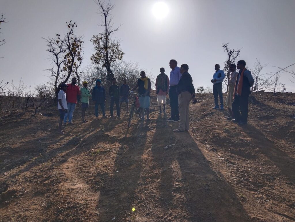 कलेक्टर  ध्रुव ने तवा नाला के ट्रीटमेंट कार्य का किया मुआयना