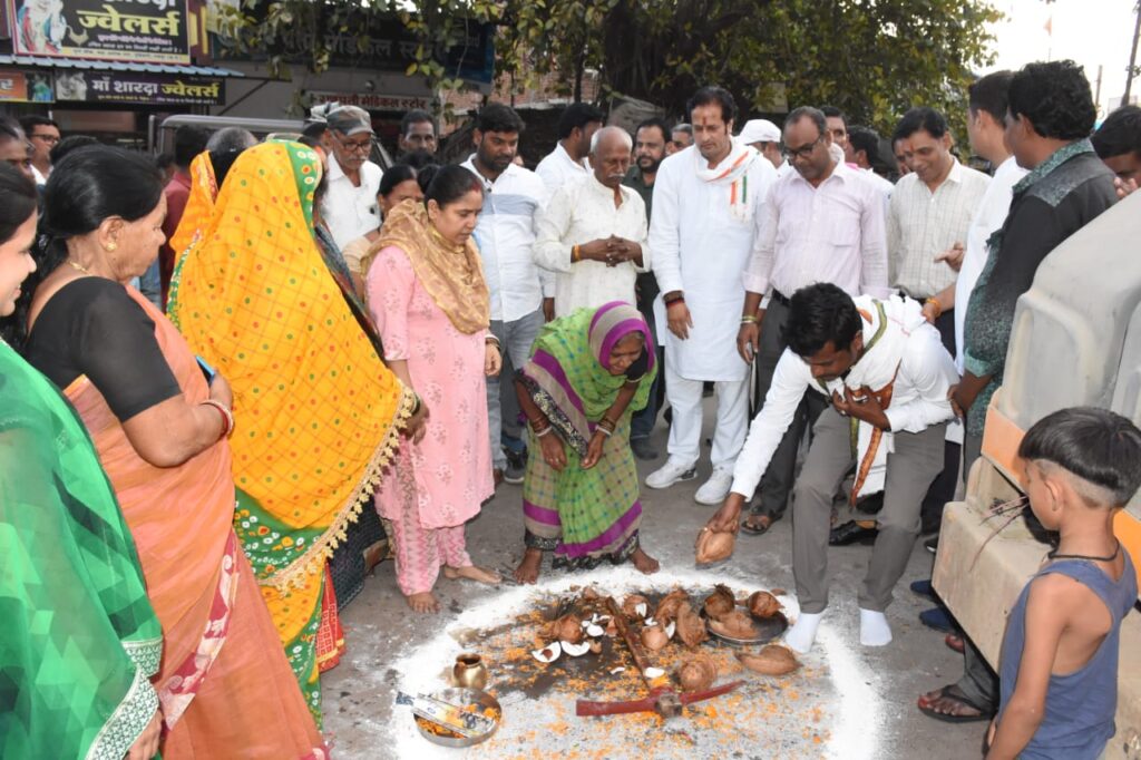 पश्चिम विधानसभा लगातार विकास की ओर अग्रसर