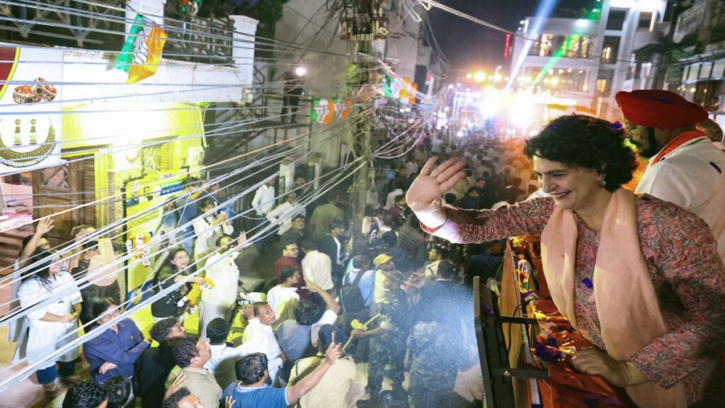 रोड शो के बाद प्रियंका गांधी ने जताया आभार: कहा- ‘चारों तरफ से बरस रहा लोगों का स्नेह और आशीर्वाद पाकर अत्यंत खुशी हुई, इस प्यार और सम्मान के लिए धन्यवाद रायपुर’