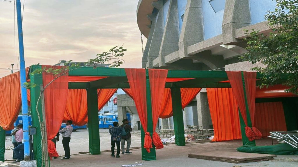 साय कैबिनेट के मंत्री कल लेंगे शपथ इंडोर स्टेडियम में तैयारी शुरू