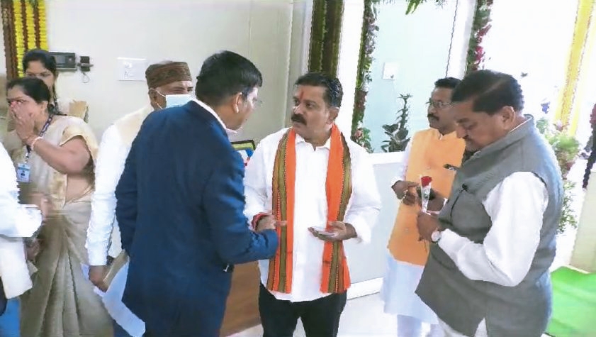 छत्तीसगढ़ विधानसभा की कार्यवाही शुरू, सीएम, डिप्टी सीएम और नेता प्रतिपक्ष ने छत्तीसगढ़ी में ली शपथ