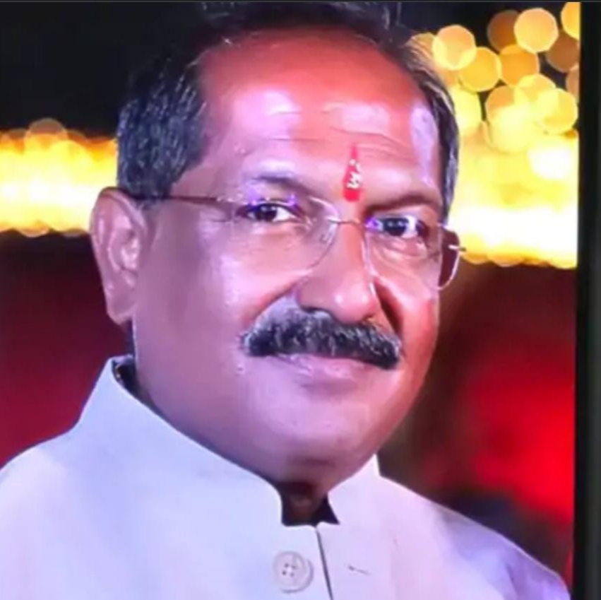 15 करोड़ के मामले में ठग अब तक फरार