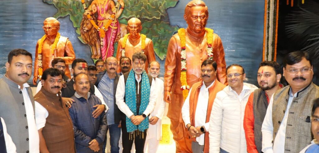 सत्ता के लिए सिद्धांतों और राजनीतिक मूल्यों के साथ अटल जी ने कभी समझौता नहीं किया