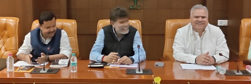 बीजेपी संगठन चुनाव की समीक्षा हुई जिला अध्यक्षों की नियुक्ति के लिए 3 नामों का बना पैनल