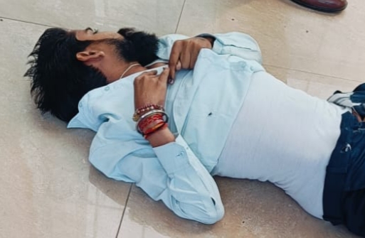 बेबीलॉन टॉवर से युवक ने लगाई छलांग, सातवी मंजिल से कूदकर दी