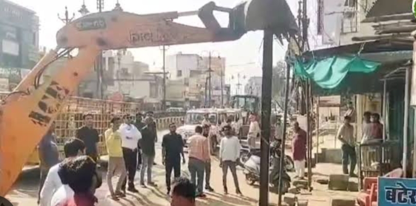 राजधानी में शुरू हुआ अवैध ठेला-गुमटी हटाने का अभियान,