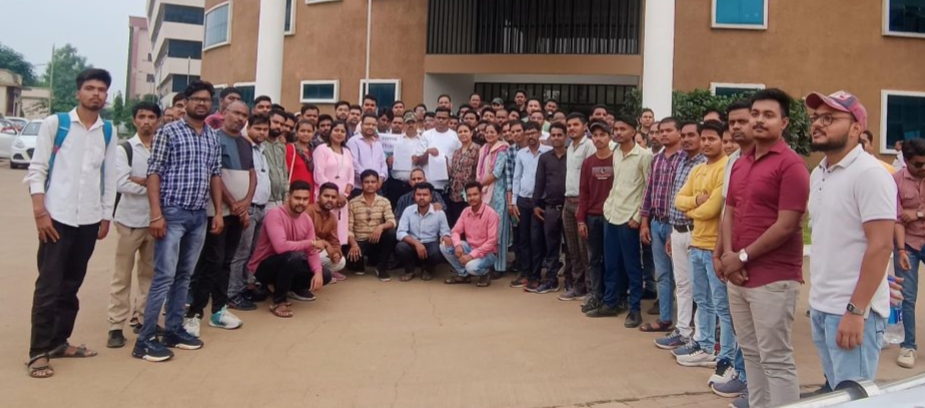 सैंकड़ों स्वास्थ्य मितान हुए बेरोजगार,