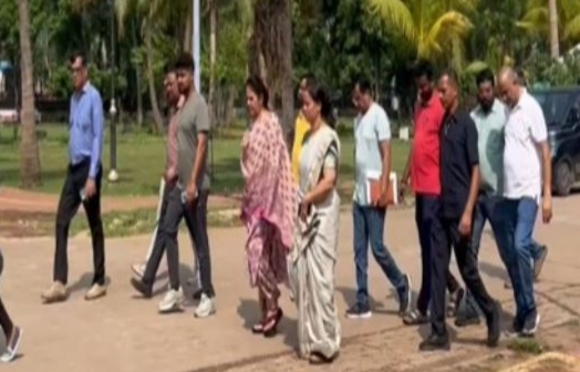 विधायक मूणत के साथ शहर भ्रमण पर निकली महापौर मीनल चौबे,