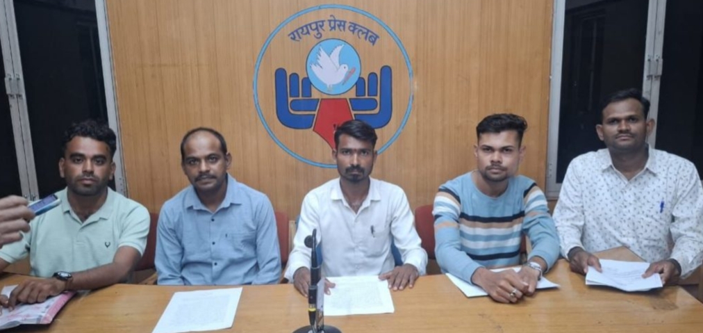 बेरोजगार युवाओं का बढ़ा आक्रोश