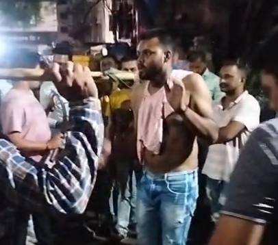 स्टेशन पार्किंग मैनेजर को चाकू मारने वाला हिस्ट्रीशीटर निगरानी गुंडा बदमाश शेख हुसैन समेत 3 शातिर आरोपी गिरफ्तार