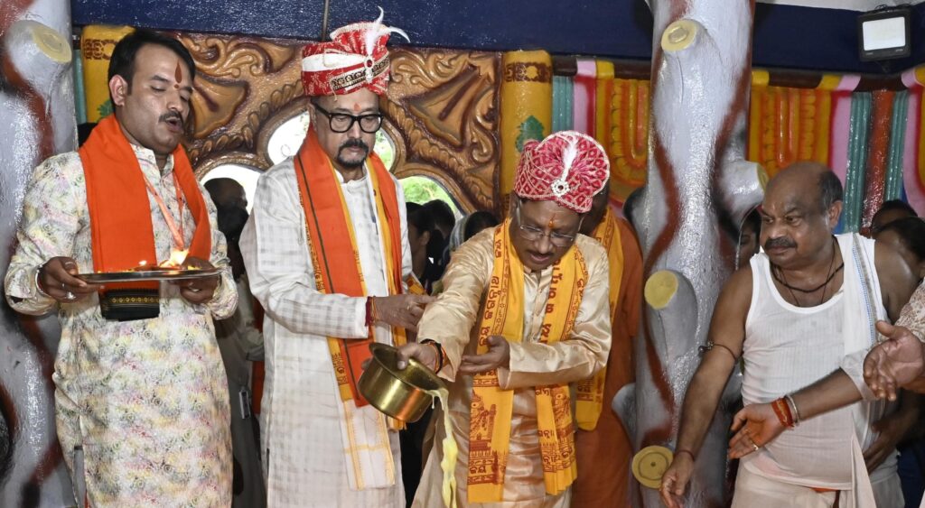 CM विष्णदेव साय ने की भगवान जगन्नाथ की पूजा