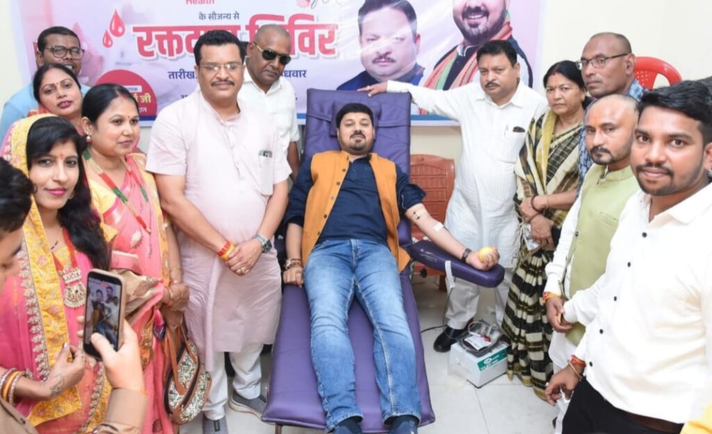 प्रधानमंत्री नरेंद्र मोदी जी के जन्मदिवस पर खरोरा में सेवा पखवाड़ा अभियान का आयोजन