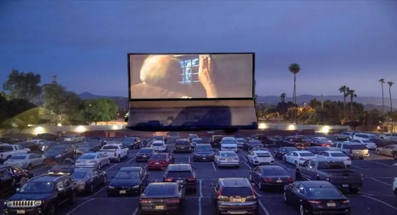 रायपुर में पहली बार Drive-In Movie का अनूठा अनुभव, खुले आसमान के नीचे दिखेगी