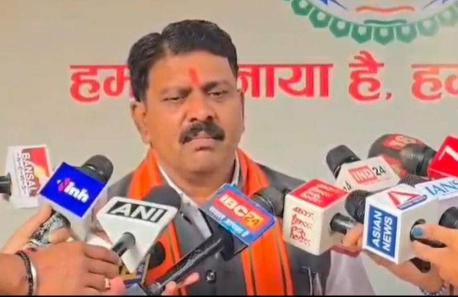 गृहमंत्री विजय शर्मा ने एडिशनल SP को किया सस्पेंड