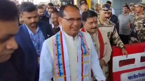 रायपुर पहुंचे केंद्रीय कृषि मंत्री शिवराज सिंह चौहान