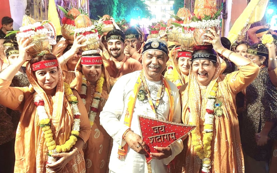 संत राजाराम साहेब की 66वीं वर्सी महोत्सव: नारी शक्ति ने गाजे-बाजे के साथ निकाली भव्य कलश यात्रा, शदाणी दरबार में मेगा हेल्थ कैंप आयोजित